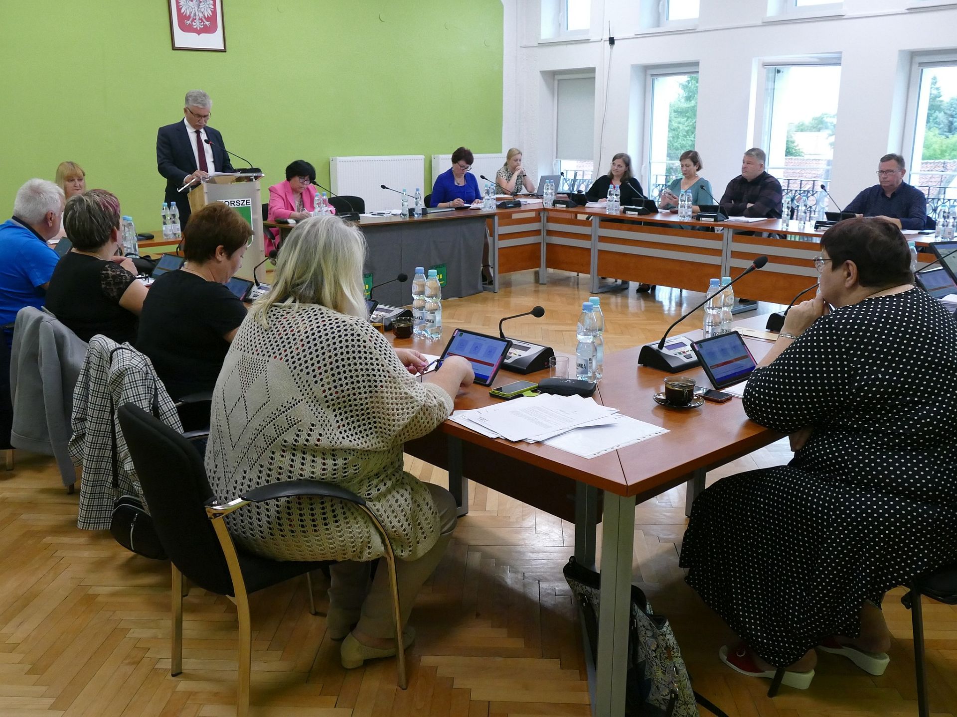 BURMISTRZ OTRZYMAŁ WOTUM ZAUFANIA I ABSOLUTORIUM